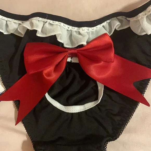 Japanese lingerie cut out panties - Picture 6 of 6